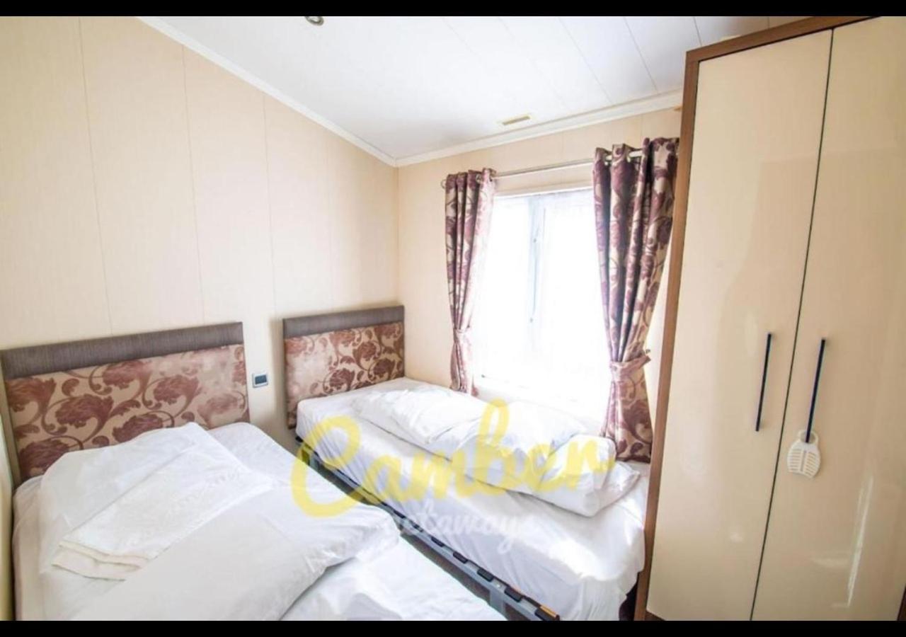 Mp768 - Camber Sands Holiday Park - Huge Lodge - Small Dog Friendly - Sleeps 8 Esterno foto