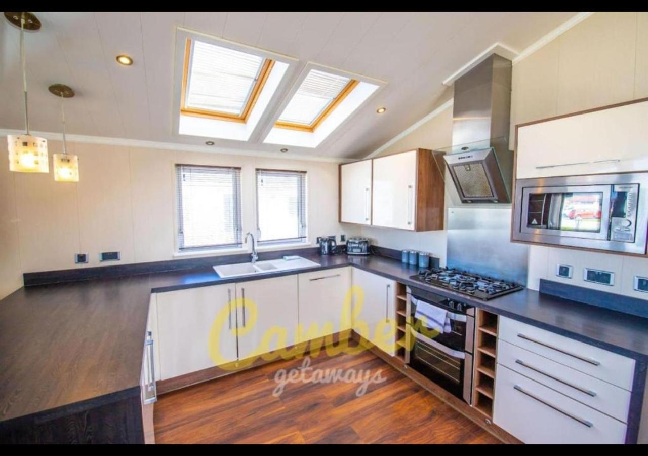 Mp768 - Camber Sands Holiday Park - Huge Lodge - Small Dog Friendly - Sleeps 8 Esterno foto