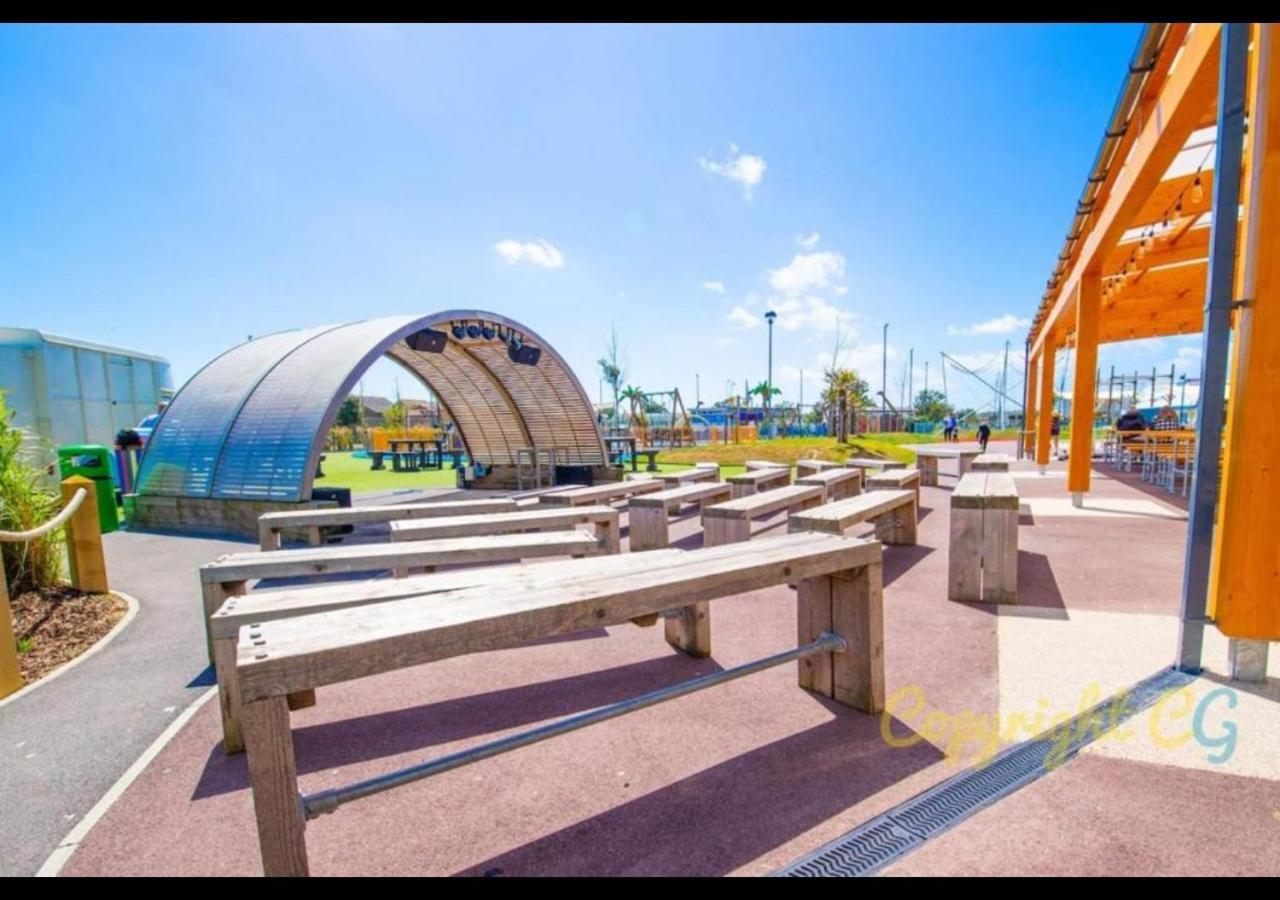 Mp768 - Camber Sands Holiday Park - Huge Lodge - Small Dog Friendly - Sleeps 8 Esterno foto