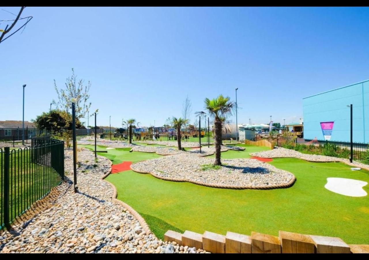 Mp768 - Camber Sands Holiday Park - Huge Lodge - Small Dog Friendly - Sleeps 8 Esterno foto