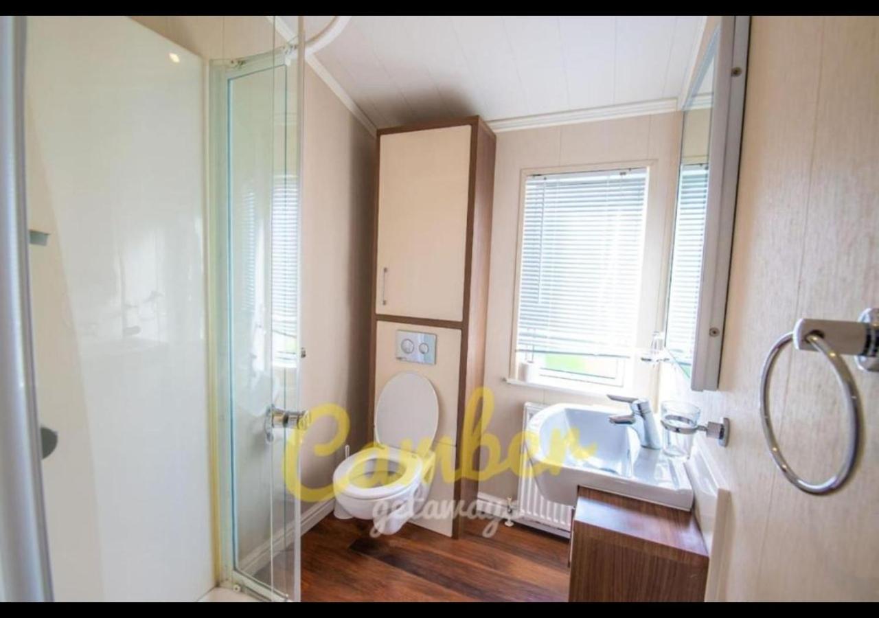 Mp768 - Camber Sands Holiday Park - Huge Lodge - Small Dog Friendly - Sleeps 8 Esterno foto
