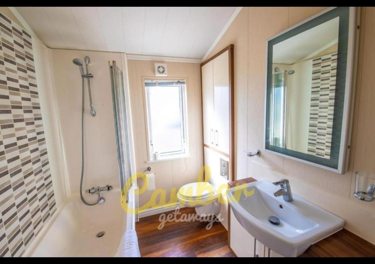 Mp768 - Camber Sands Holiday Park - Huge Lodge - Small Dog Friendly - Sleeps 8 Esterno foto